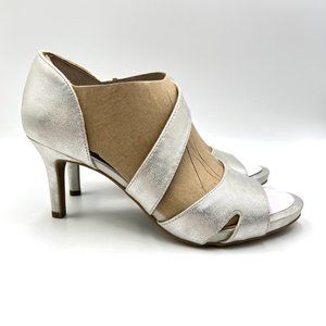 10W 10 WIDE Lifestride Womens Mega Faux Silver Leather Pumps Heels‎ Shoes